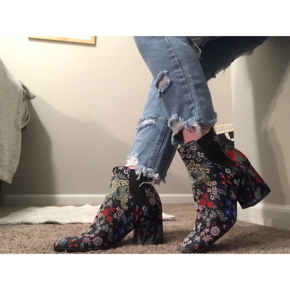 Indigo rd. Ankle Booties